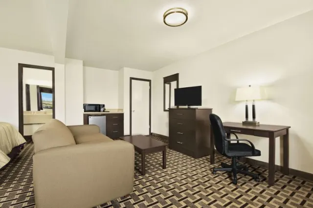 Super 8 by Wyndham Fort Worth TX - photo 4