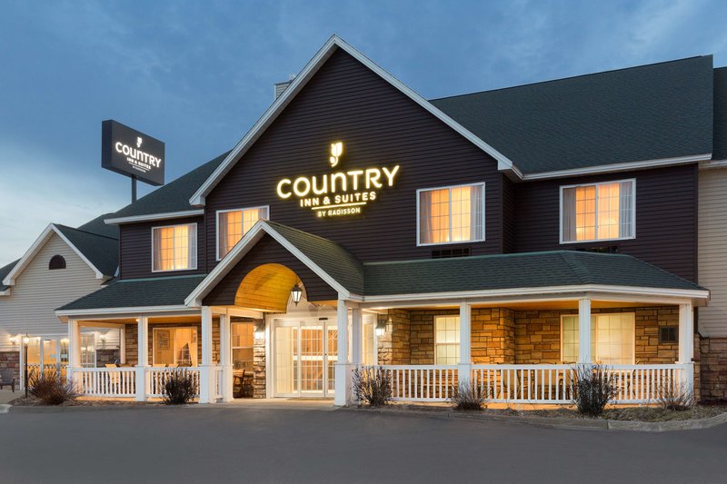 Country Inn  Suites by Radisson Little Falls MN - photo 1