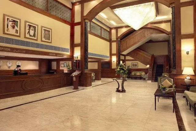 Carlton Tower Hotel Dubai - photo 4