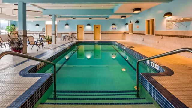 Best Western Williams Lake Hotel - photo 2