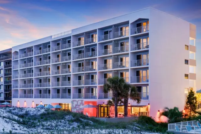 Beal House Fort Walton Beachfront, Tapestry Collection by Hilton - foto 3