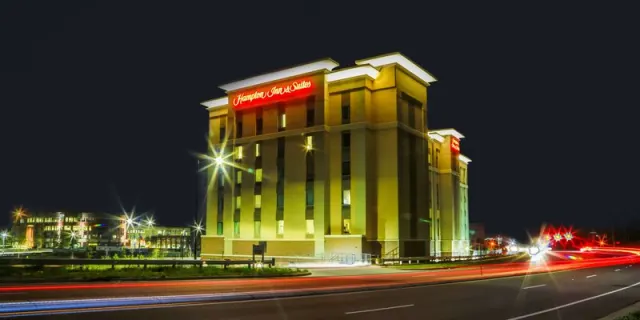 Hampton Inn  Suites CharlotteBallantyne - photo 2