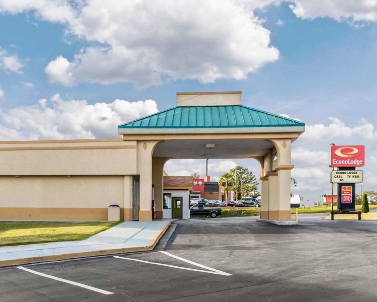 Econo Lodge Calhoun — фото 1