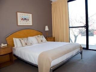 RNR Serviced Apartments Adelaide - photo 1