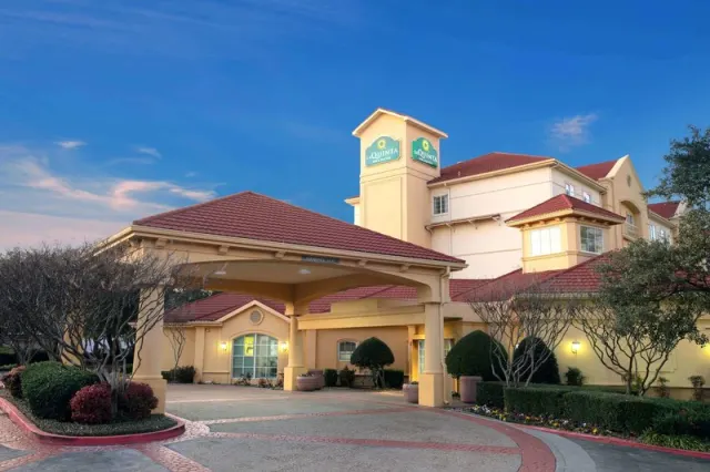 La Quinta Inn & Suites by Wyndham Dallas Arlington South, Arlington