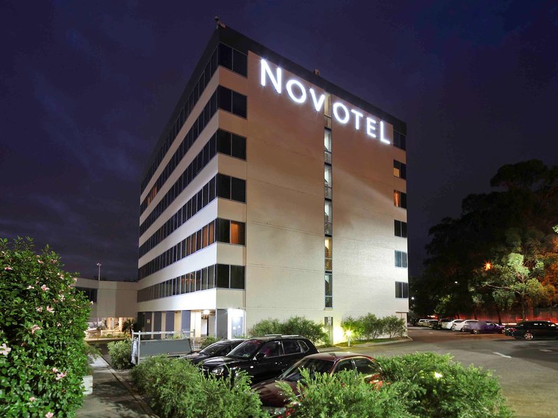 Novotel Sydney West HQ Hotel - photo 1