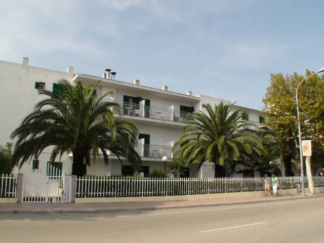 Eix Alcudia Hotel - photo 4