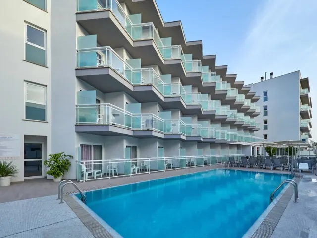 BQ Hotel Amfora Beach Hotel - photo 2