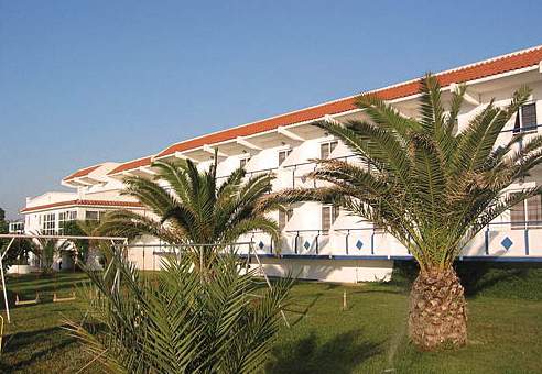 Nirvana Beach Resort & Spa - 사진 1