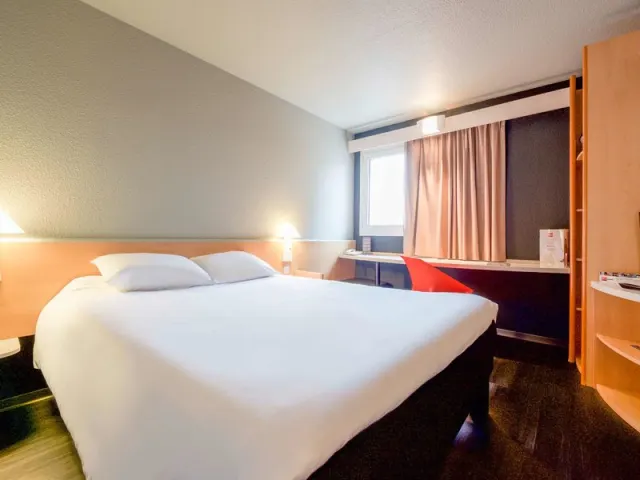 Hôtel ibis Pau Lescar - foto 3
