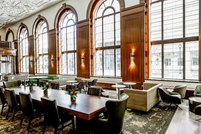 Hotel Fort Des Moines Curio Collection by Hilton - photo 4