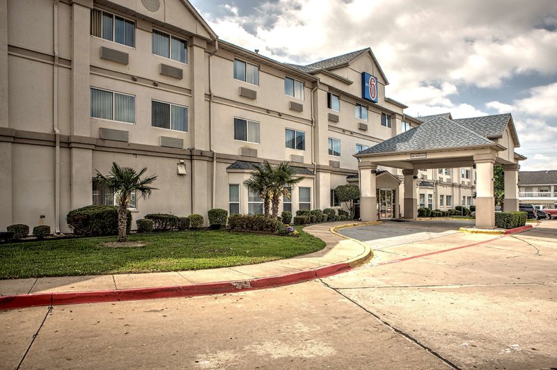 Motel 6 Dallas Northwest - photo 1