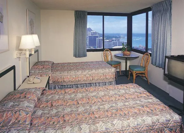 Holiday Inn Express Waikiki - photo 2