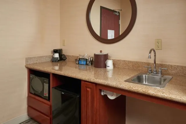 Hampton Inn  Suites PhoenixSurprise - photo 2