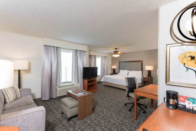 Homewood Suites by Hilton IndianapolisAirportPlainfield - photo 4