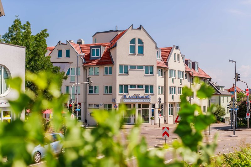 PLAZA Hotel Blankenburg Ditzingen Sure Hotel Collection - photo 1