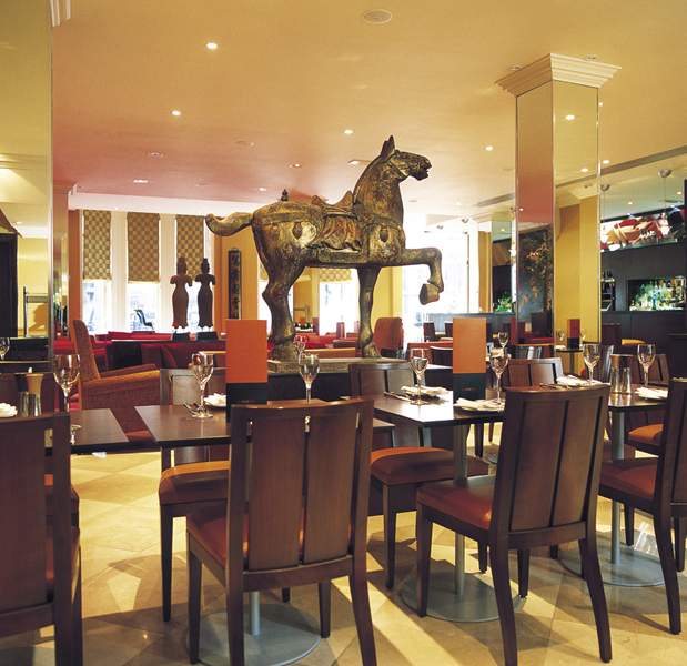 Radisson Blu Edwardian Kenilworth Hotel, London - photo 1