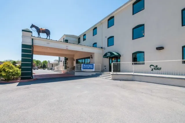 Rodeway Inn & Suites - foto 3