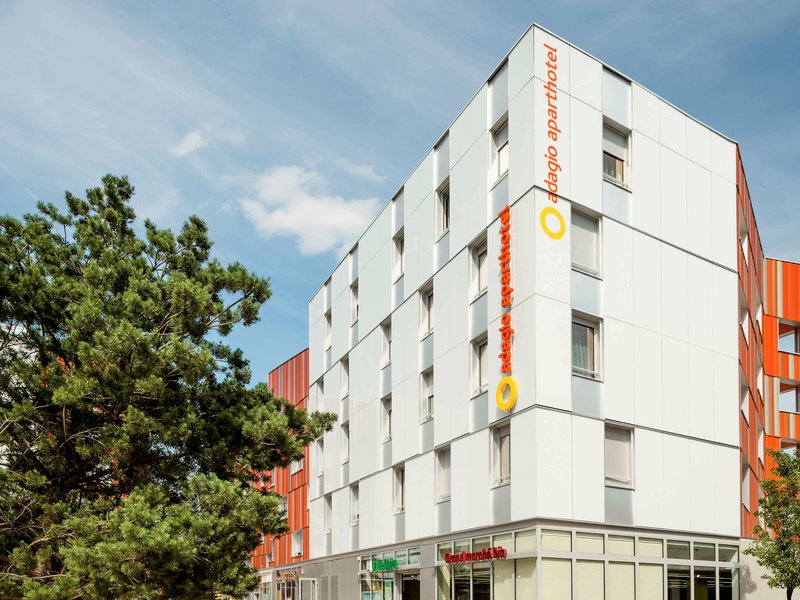 Aparthotel Adagio Access Paris Massy Gare TGV - photo 1