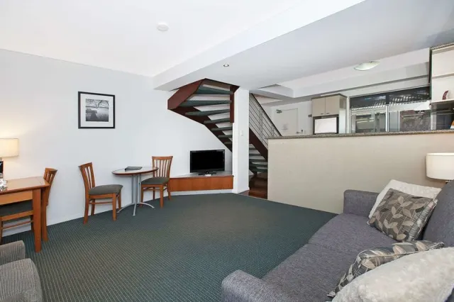 Comfort Inn & Suites Northgate Airport - photo 4