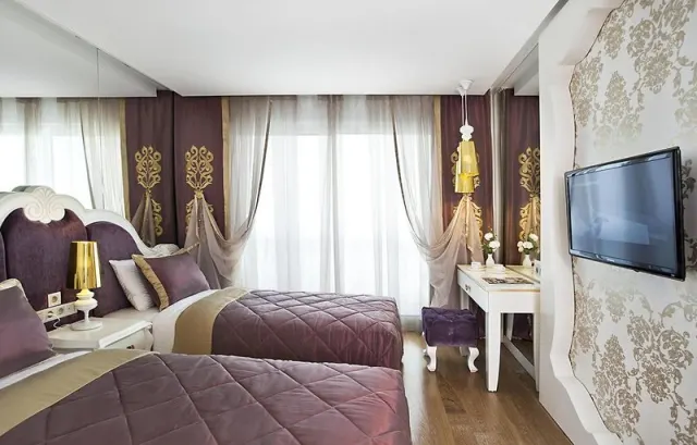 La Boutique Hotel & Suites - photo 2