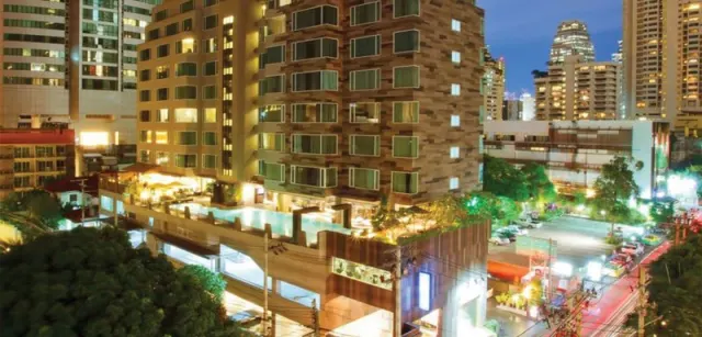 Golden Tulip Mandison Suites - photo 3