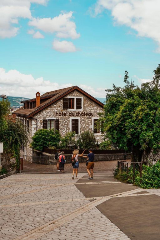 Du Château, Haute-Savoie