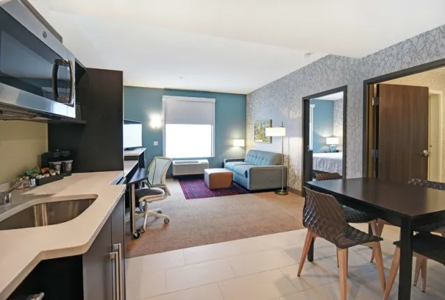Home2 Suites by Hilton Beloit - fotografija 2