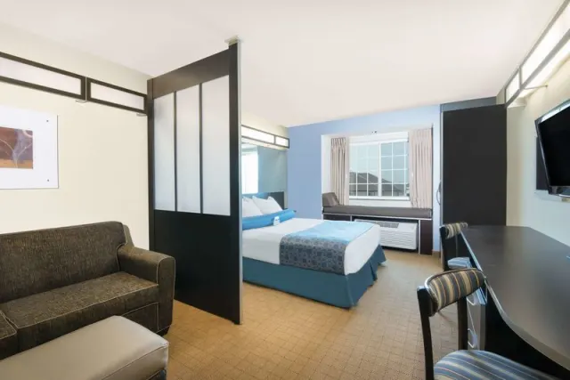 Microtel Inn  Suites by Wyndham Stanley - photo 3