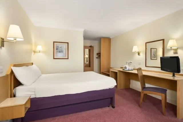 Days Inn by Wyndham Chester East - photo 3