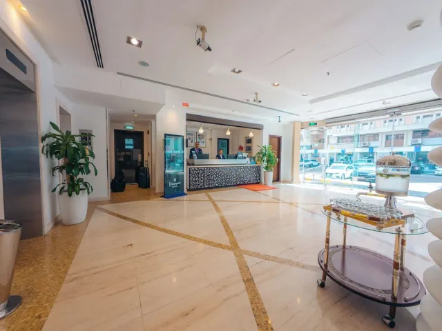 Kingsgate Hotel Abu Dhabi by Millennium - photo 4