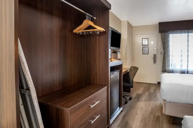 Best Western Salisbury Plaza - photo 2