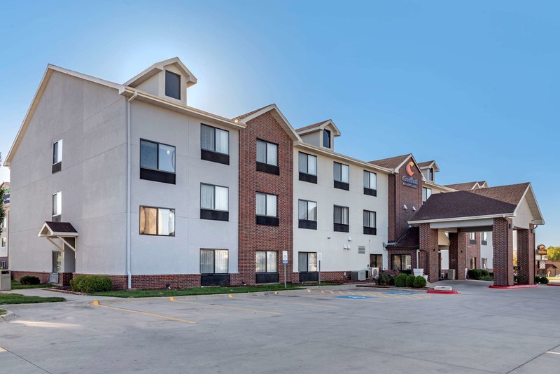 Comfort Inn & Suites - foto 1