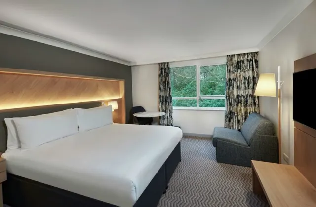 Hilton Cobham - photo 3