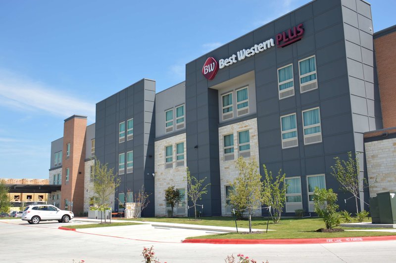 Best Western Plus Pflugerville Inn  Suites - photo 1