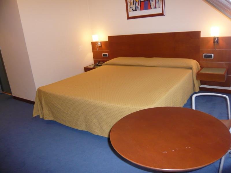 Duerming Longoria Plaza Hotel - photo 1