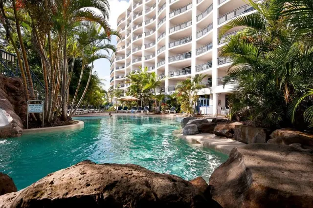Ramada Resort by Wyndham Golden Beach - photo 2