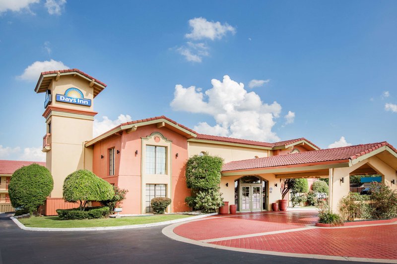 Days Inn by Wyndham Little RockMedical Center - photo 1