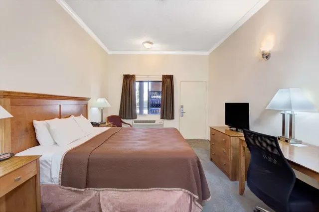Travelodge by Wyndham Pasadena Central - photo 4