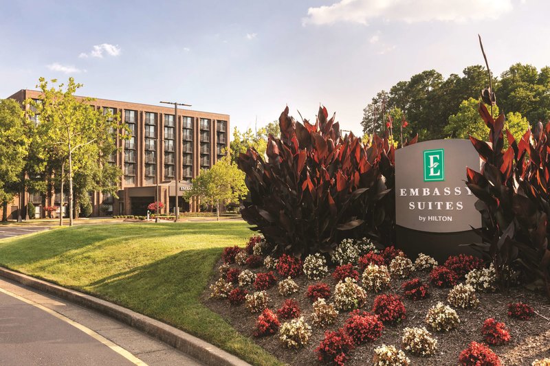 Embassy Suites by Hilton Richmond - photo 1