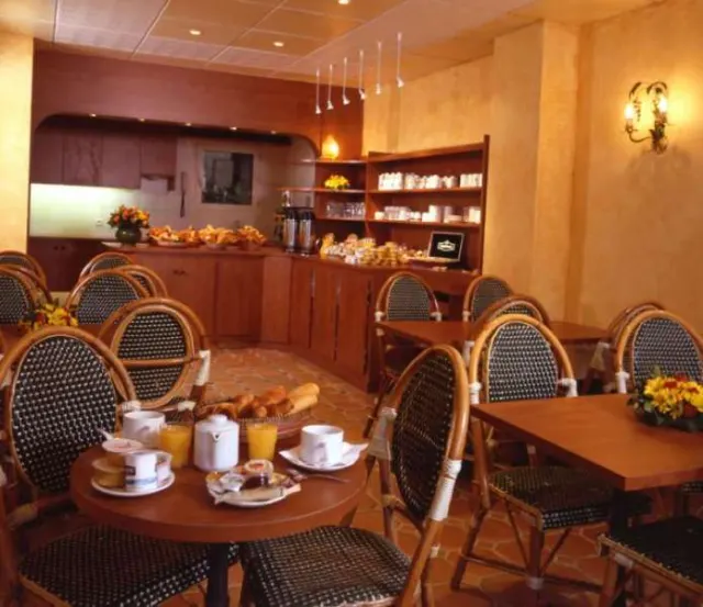 Hotel Jardin des Plantes - photo 2