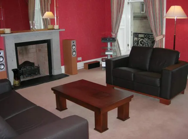 Palmerston Place Apartment - photo 3