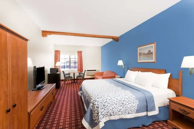 Days Inn  Suites by Wyndham Lordsburg - photo 4