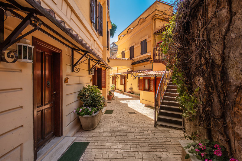 House Garden Rome - photo 1