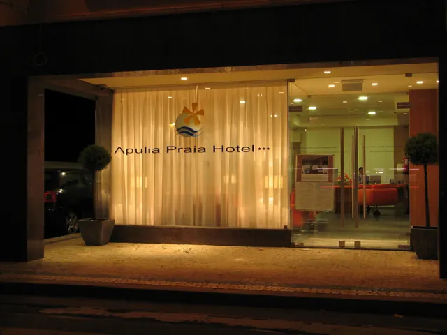 Apulia Praia Hotel - larawan 2