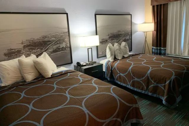 Super 8 by Wyndham Newport News - photo 2