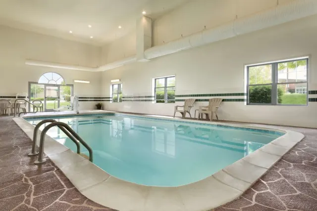 Country Inn  Suites by Radisson Louisville East KY - photo 2