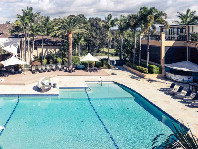 Mercure Gold Coast Resort - photo 2