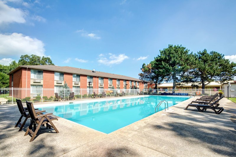 Best Western Plus Guildwood Inn - photo 1